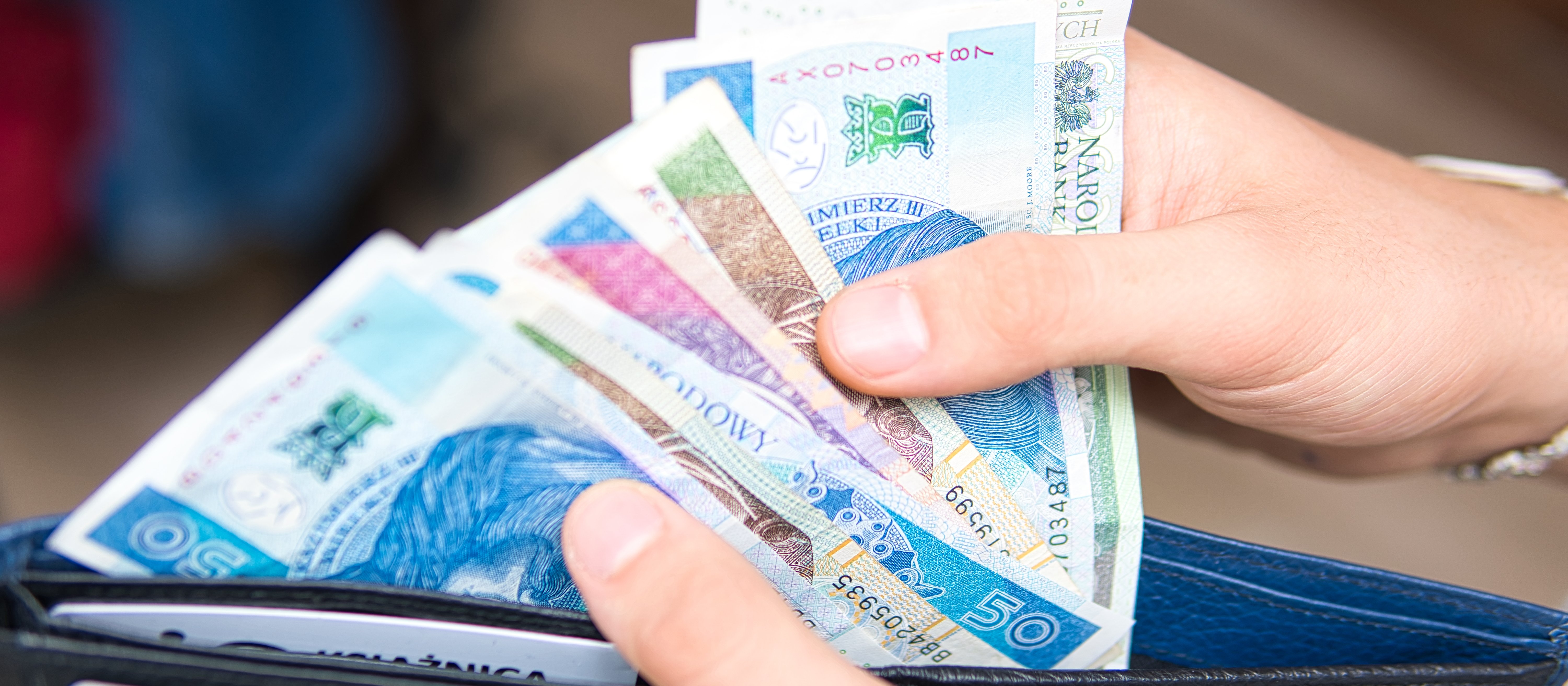 Emeryt domaga się od państwa 100 tys. zł. Premier mówi o „nadużyciu prawa”