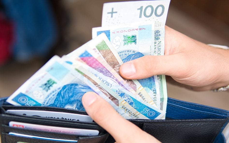 76-letni emeryt domaga się od Skarbu Państwa odszkodowania za zaniżoną przez lata emeryturę