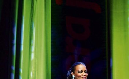 Słynna wokalistka Dianne Reeves zaśpiewa jazzowe kolędy
