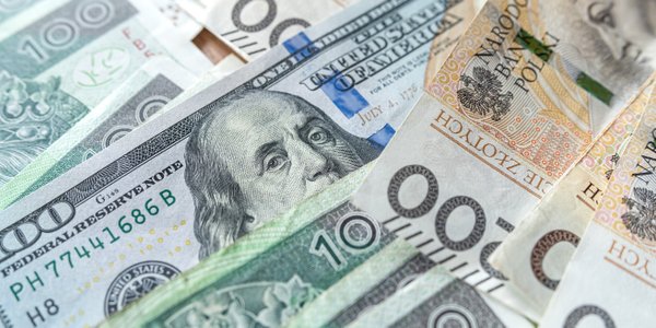 Złoty gwałtownie odbija po słowach Trumpa. Rynek nagle zmienił kierunek