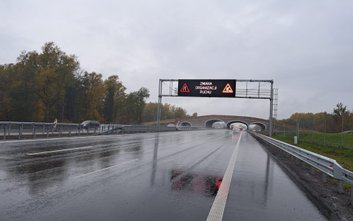 Prace przy budowie nowych odcinków S7 na północ od Warszawy posuwają się do przodu. Pod koniec paźdz