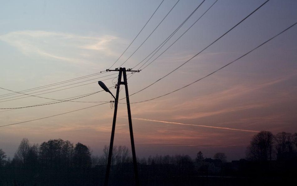 Ceny energii elektrycznej nadal pod presją