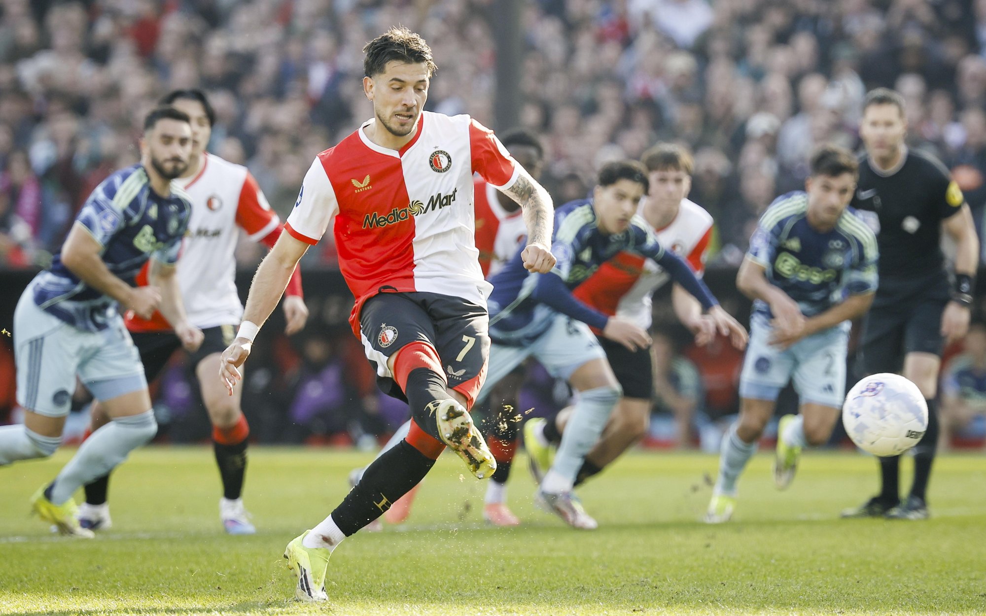 Był nadzieją polskiej piłki, podniósł się po ciężkich kontuzjach. Czy Jakub Moder zbawi kadrę?