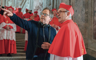 Pokażmy, kto jest dobry, a kto zły w Watykanie. Reżyser „Dwóch papieży” Fernando Meirelles i odtwórc