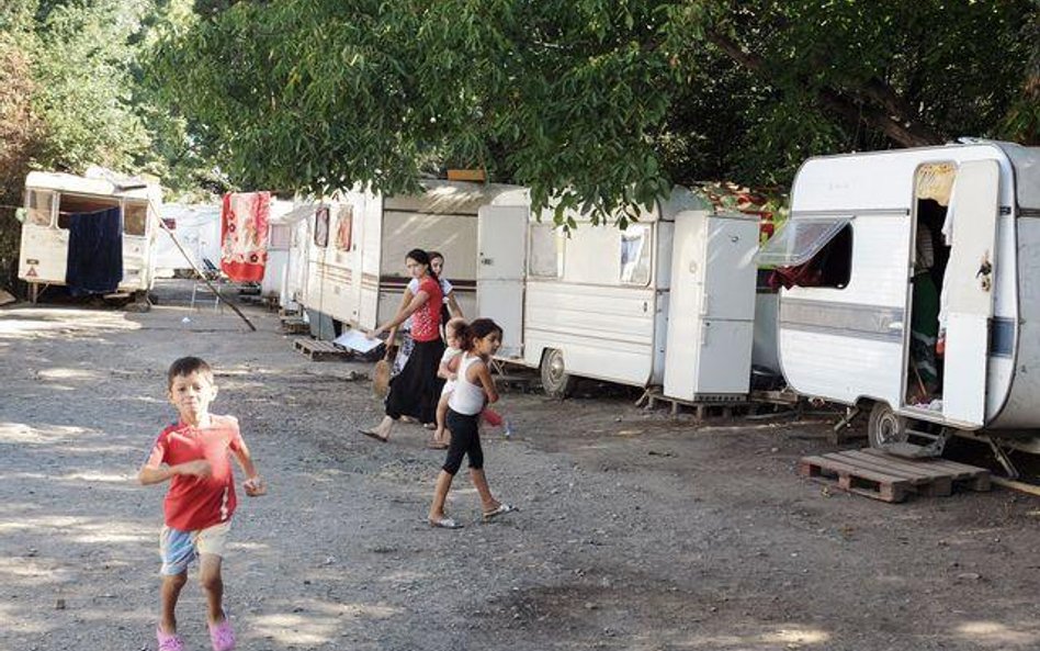 Romskie osiedle przyczep w Tuluzie