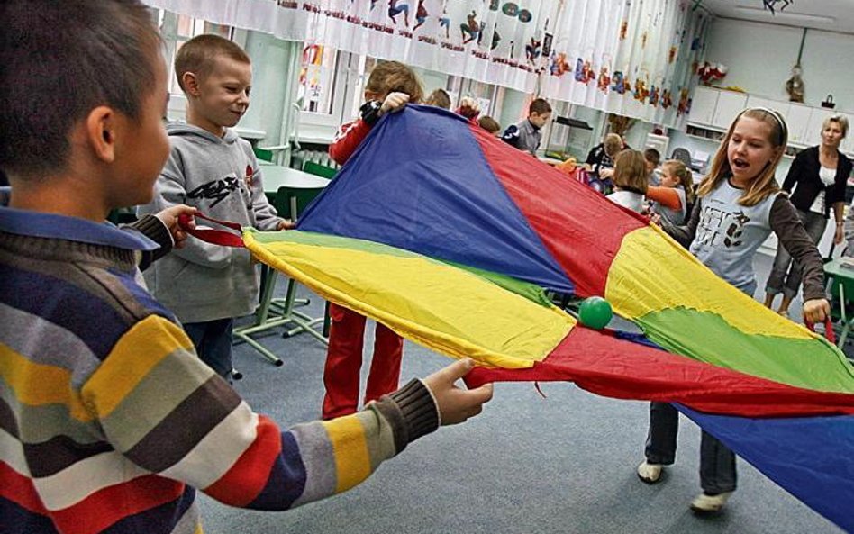 Pół doby w tłoku i hałasie