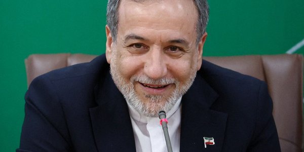 Iran rejects US threats: "Economic D-Day" is a distraction from America's own problems