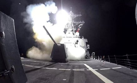 W atakach na cele w Jemenie biorą udział okręty USA znajdujące się na Morzu Czerwonym