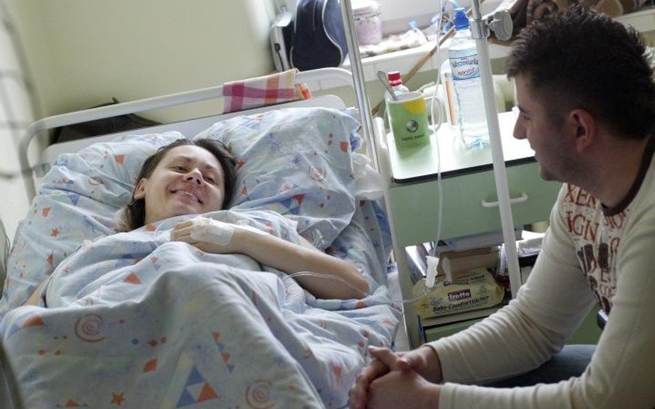 Nieślubnych dzieci coraz więcej