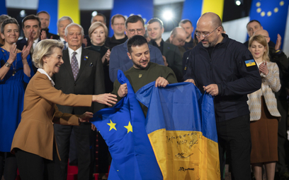 Szczyt w Kijowie: Kurs Ukrainy na UE jest nieodwracalny. Zełenski apeluje o blokadę Rosatomu