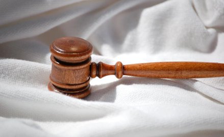 Autorzy skarg konstytucyjnych uważają, że odszkodowanie za utracone korzyści powinno być niezależne 