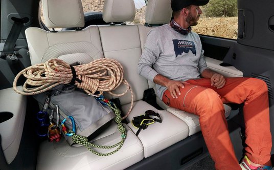 Land Rover Defender 130