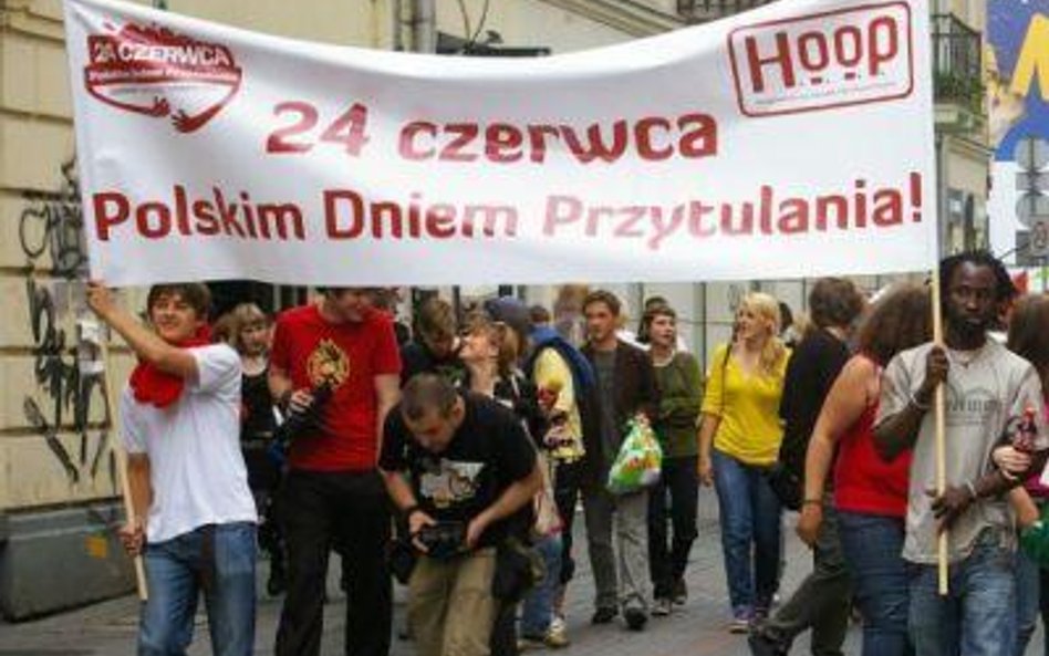 24 czerwca przytul się do gwiazdy