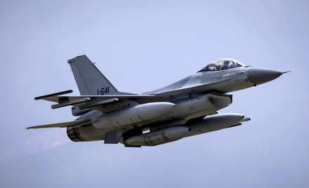 Myśliwiec F-16 przekazany Ukrainie przez Holandię