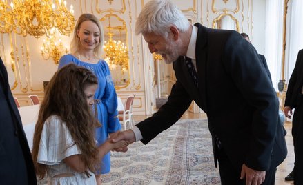 Prezydent Czech spotkał się z ukraińską uczennicą, która była obrażana przez kolegów
