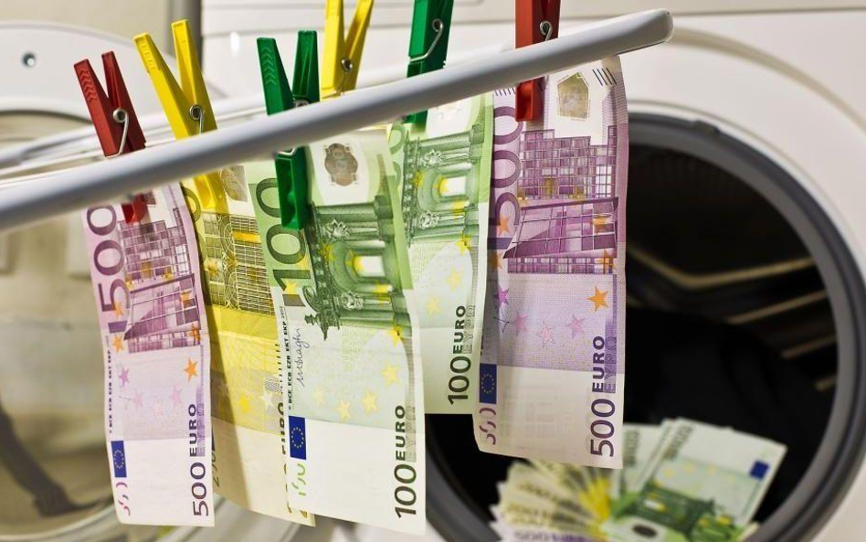 Nowela ustawy o przeciwdziałaniu praniu pieniędzy i finansowaniu terroryzmu wchodzi w życie