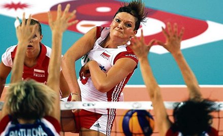 Polska – Czechy. Atakuje Karolina Kosek (fot. SRDJAN SUKI)