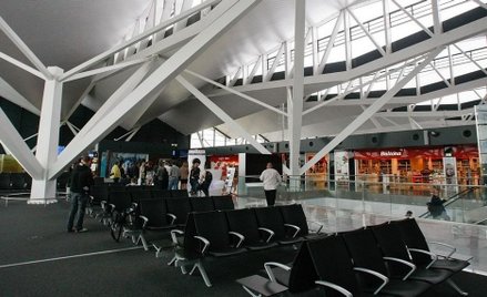 Lotnisko w Gdańsku - ruch napędzają czartery. Dwa miliony pasażerów pewne