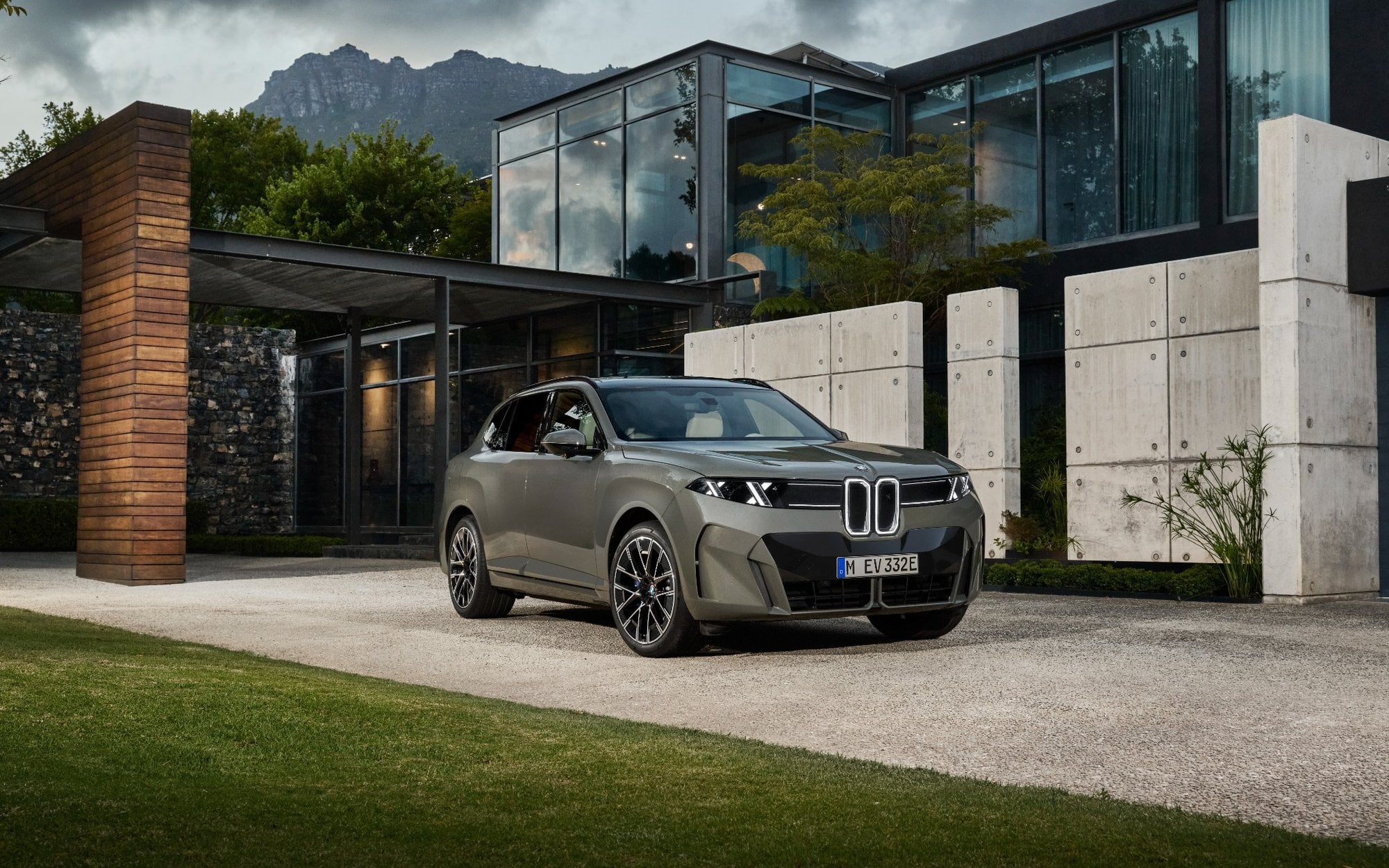 Nowe BMW X5 nadjeżdża. Benzyna, diesel, prąd, plug-in i wodór w jednym menu