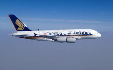 Singapore Airlines tną rejsy. Pustki w samolotach przez wirusa