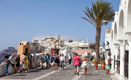 Kryzys na Bliskim Wschodzie hamuje popyt na wakacje w Grecji. Turyści zwlekają z rezerwacjami