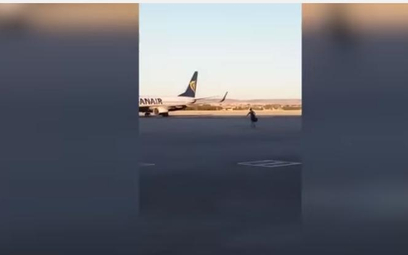 Hiszpania: Pasażer gonił samolot Ryanair po płycie lotniska w Madrycie