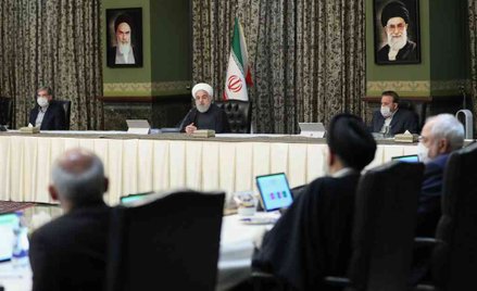 Iran: Liczba ofiar wirusa przekroczyła 400, 10 tys. zarażonych