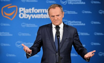 Przewodniczący Platformy Obywatelskiej Donald Tusk podczas konferencji prasowej w Biurze Krajowym PO