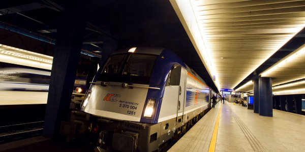 The worst train punctuality in Poland is in the summer. Warsaw Central with a score of little  than 85 percent.