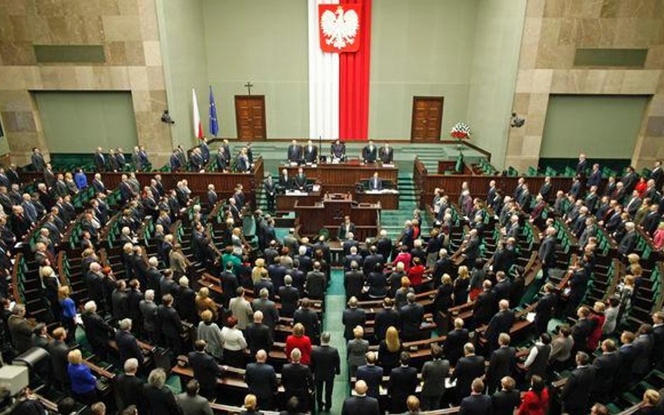 Twój Ruch ma gotowy wniosek do Trybunału Konstytucyjnego w sprawie OFE. Dokument miała poprzeć Solid