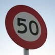 Prawo drogowe: wszystkie ograniczenia prędkości na znakach mogą być wkrótce fikcją