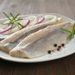 Groźna bakteria w filetach śledziowych