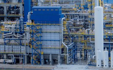 Instalacja produkcji wodoru 290 na terenie rafinerii Grupy Lotos