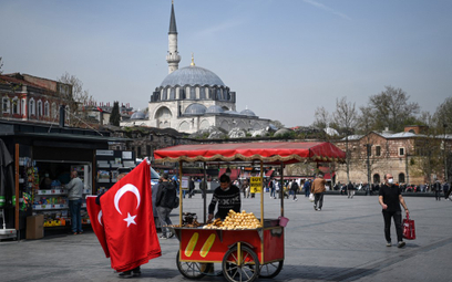 Turcja wraca do lockdownu. Chce chronić turystykę