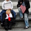Uczestnicy protestu przeciwko Donaldowi Trumpowi w Nowym Jorku
