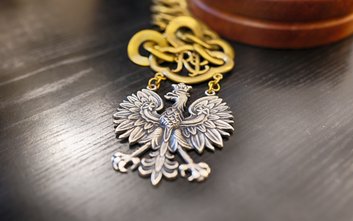 Sąd nie miał wątpliwości co do winy kierowcy. Wobec 60-latka zastosowano m.in. karę bezwzględnego po