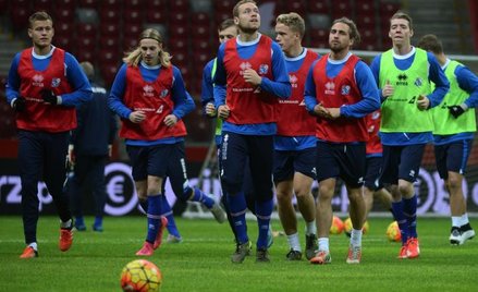 Islandia ma 325 tysięcy mieszkańców, ale jej reprezentacja w rankingu FIFA wyprzedza Polskę