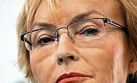 Lena Kolarska- -Bobińska, profesor socjologii. W latach 1991 – 1997 kierowała Centrum Badania Opinii