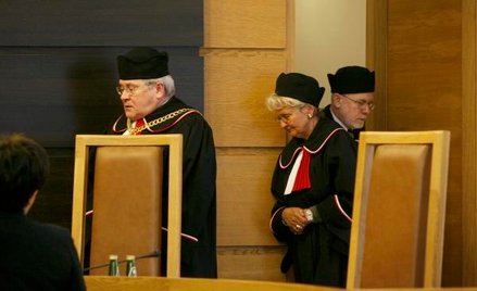 Wójt ma być nieskazitelny jak żona Cezara