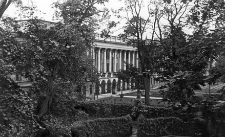 Pałac Saski - widok z Ogrodu Saskiego. Fotografia z 1940 roku