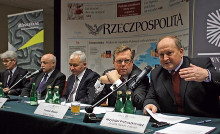 Na zdjęciu od lewej: Paweł Jabłoński, zastępca redaktora naczelnego „Rz”, Mirosław Gronicki, były mi