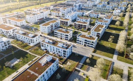 Uwłaszczenie także drogi dojazdowej do bloku