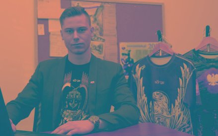 Surge Polonia. Wojciech Setny (na zdj.) i Mateusz Staroń mieli dość wątpliwej jakości koszulek z nap