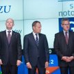 Od lewej prezes PZU, Andrzej Klesyk, premier Donald Tusk i minister skarbu, Aleksander Grad