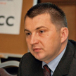 Dariusz Miłek jest miłośnikiem kolarstwa. Od 2000 r. jego firma patronuje zawodowej grupie kolarskie