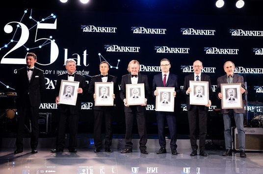 Redaktorzy naczelni „Parkietu” (od lewej): Andrzej Stec, Wojciech Zieliński, Jakub Kurasz, Kazimierz