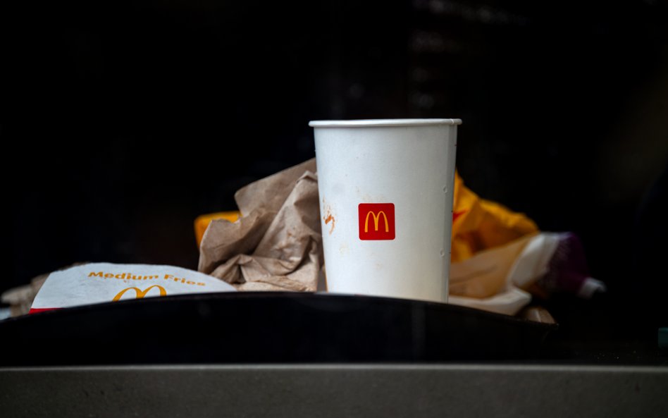 Epidemia E. coli związanej z kanapkami sieci McDonald’s w zachodniej części Stanów Zjednoczonych