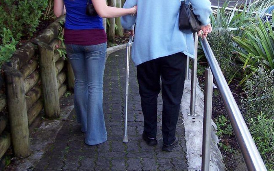 Przywileje dla opiekunów niesamodzielnych rodziców - seniorów