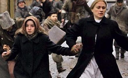 Kadr z filmu „Miss Irena’s Children”. W głównej roli Anna Paquin