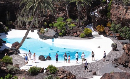 Każda z Wysp Kanaryjskich ma swój charakter. Naturalne piękno Lanzarote swoimi działaniami wzmocnił 